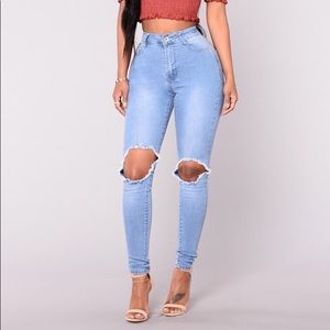 High Waisted Light Wash Jeans